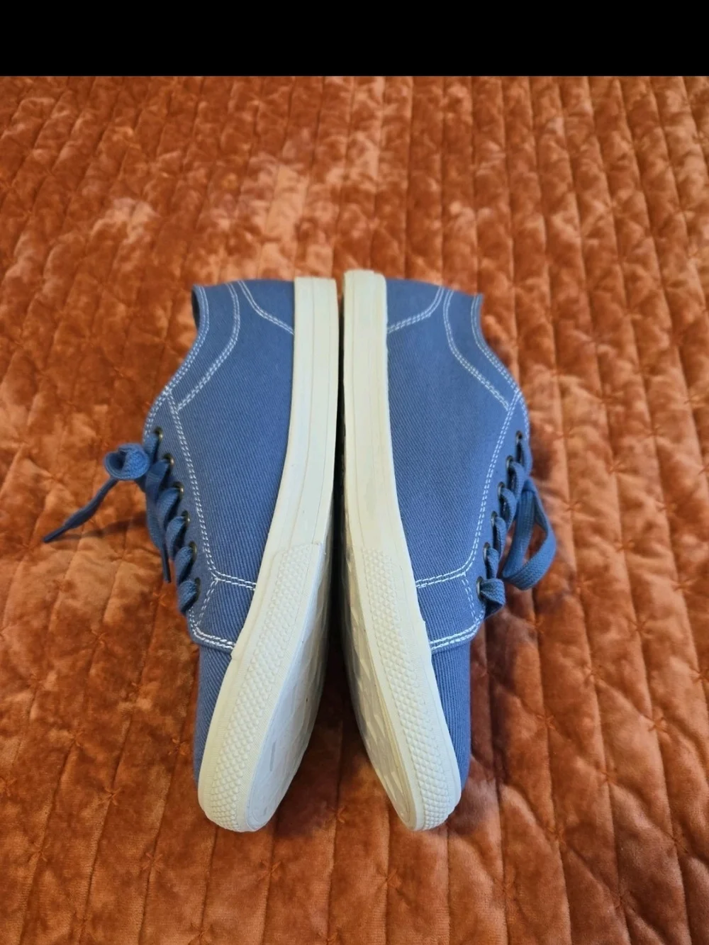 Men's 9.5 PENGUIN Low-Top Fabric Sneakers in Slate Blue,xlnt.cond.